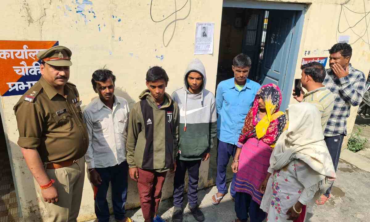 सपनों की उडान- मंहगा स्मार्टफोन ना मिलने पर किशोरों ने छोडा था घर