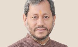 छात्र जीवन से ही राजनीति से जुड़े रहे हैं तीरथ सिंह