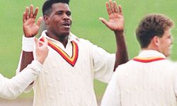 पूर्व तेज गेंदबाज का निधन पूर्व तेज गेंदबाज का निधन