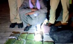 रजिस्ट्रार के ठिकानों पर SVU की छापेमारी रजिस्ट्रार के ठिकानों पर SVU की छापेमारी