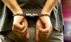 18 वर्ष छोटे युवक से बनाये संबंध-प्रेमी संग रंगे हाथ पकडी