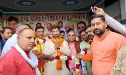 बूथ अध्यक्ष के कंधों पर है पार्टी की कामयाबी का भार- बेनीवाल बूथ अध्यक्ष के कंधों पर है पार्टी की कामयाबी का भार- बेनीवाल