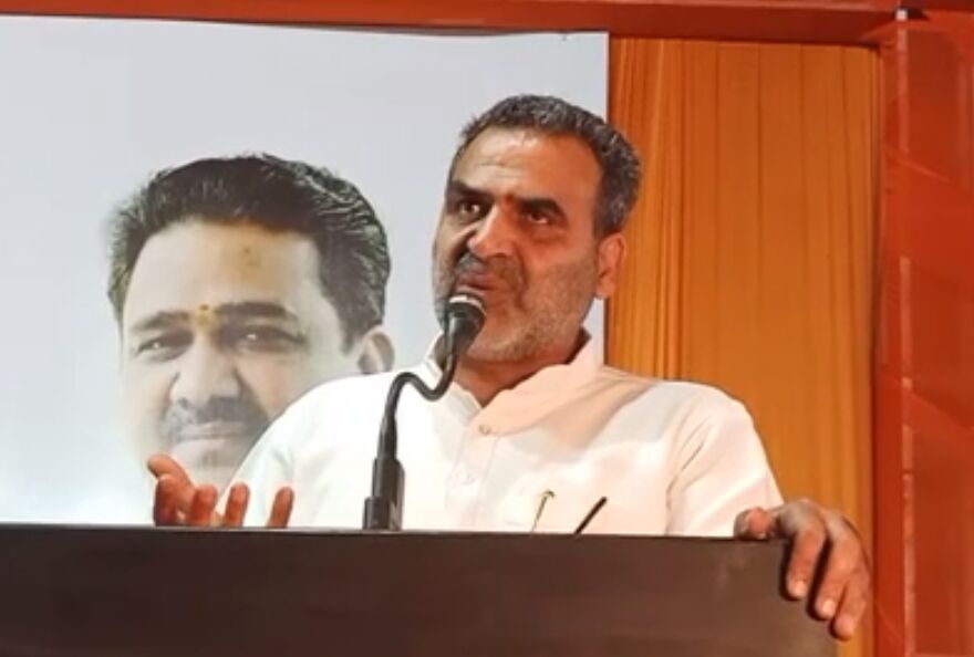 सिस्टम को कैंसर था- कीमोथेरेपी चल रही है- जल्द उठकर दौड़ेगा - संजीव बालियान सिस्टम को कैंसर था- कीमोथेरेपी चल रही है- जल्द उठकर दौड़ेगा - संजीव बालियान
