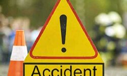 बस टैंकर की टक्कर में 43 घायल,चालक की मौत