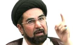 कुरान की आयतों को हटाने का मामला- वसीम के खिलाफ रैली कुरान की आयतों को हटाने का मामला- वसीम के खिलाफ रैली