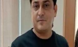 टी-शर्ट पहन सदन में आये MLA- विधानसभा से किया बाहर टी-शर्ट पहन सदन में आये MLA- विधानसभा से किया बाहर