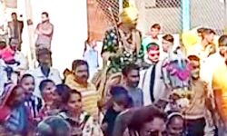 पुलिस के साये तले निकली दलित की बारात