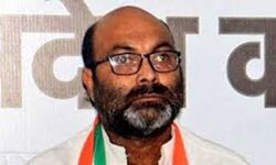 कांग्रेस ने तैयार की पंचायत चुनाव की रणनीति: लल्लू कांग्रेस ने तैयार की पंचायत चुनाव की रणनीति: लल्लू