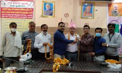 EO का ढोल नगाड़ों के साथ हुआ भव्य स्वागत EO का ढोल नगाड़ों के साथ हुआ भव्य स्वागत