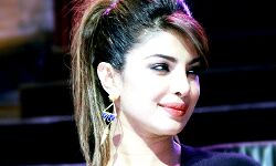 अभिनेत्री ने उड़ाई विदेशी पत्रकार की धज्जियां- घबराकर ट्वीट किया डिलीट