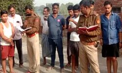 फांसी के फंदे पर झूलते मिले प्रेमी युगल फांसी के फंदे पर झूलते मिले प्रेमी युगल