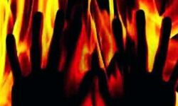 हैवानियत- दो को जिन्दा जलाया- गंभीर हैवानियत- दो को जिन्दा जलाया- गंभीर