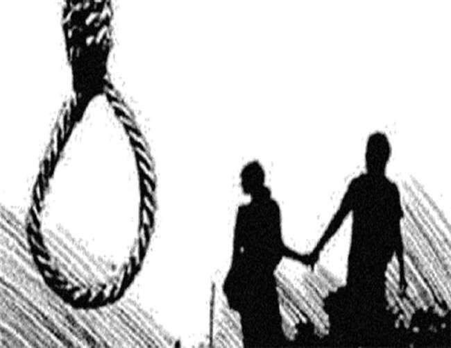 शादी की हसरत नहीं हुई पूरी- प्रेमिका ने खाया जहर- प्रेमी ने लगा ली फांसी शादी की हसरत नहीं हुई पूरी- प्रेमिका ने खाया जहर- प्रेमी ने लगा ली फांसी
