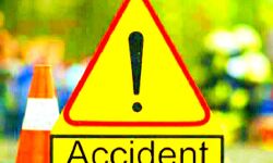 ललितपुर:रोडवेज बस पलटी,कई घायल ललितपुर:रोडवेज बस पलटी,कई घायल