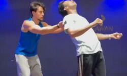 अभिनेता के डांस ने मचाया धमाल-वीडियो वायरल-फैंस बोले-वाह! अभिनेता के डांस ने मचाया धमाल-वीडियो वायरल-फैंस बोले-वाह!