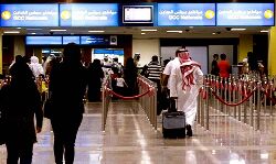 12 देशों के यात्रियों पर लगाया प्रतिबंध 12 देशों के यात्रियों पर लगाया प्रतिबंध