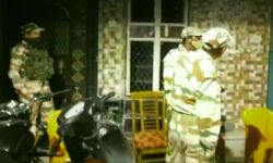 इश्क हुआ-फिर शादी हुई-अब पूरी गली पर हमला