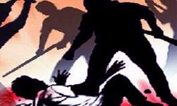 खुलेआम दबंगई- हेड कांस्टेबल को पीट-पीट कर मौत के घाट उतारा