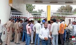 इफको प्लांट में जोरदार धमाका- 1 की मौत- 4 गंभीर इफको प्लांट में जोरदार धमाका- 1 की मौत- 4 गंभीर