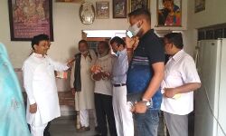 सरकार के 4 साल बेमिसाल-घर-घर बांटी उपलब्धि पुस्तिका सरकार के 4 साल बेमिसाल-घर-घर बांटी उपलब्धि पुस्तिका