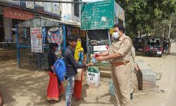 चला मास्क अभियान-कटे चालान-मचा हड़कंप-मास्क की बिक्री बढी चला मास्क अभियान-कटे चालान-मचा हड़कंप-मास्क की बिक्री बढी