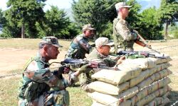 हो रहा था युद्धाभ्यास- जिप्सी में लगी आग- जिंदा जले 3 जवान- पांच गंभीर हो रहा था युद्धाभ्यास- जिप्सी में लगी आग- जिंदा जले 3 जवान- पांच गंभीर