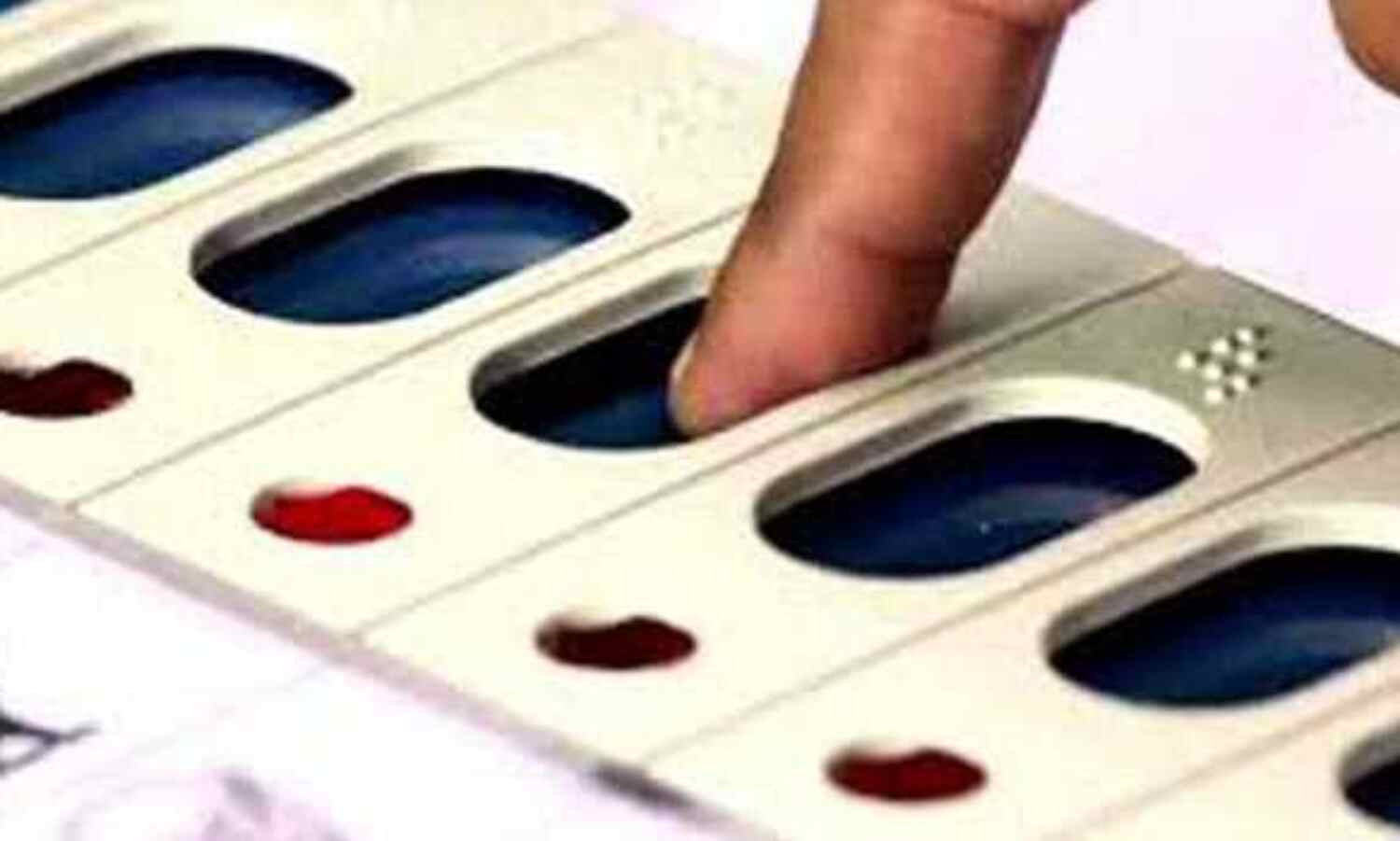 पश्चिम बंगाल और असम में तेजी से मतदान
