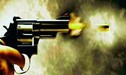 जिले में दो पक्षों में फायरिंग में एक व्यक्ति की मौत- चार घायल