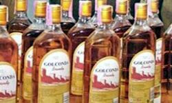 आबकारी विभाग ने पकड़ी लाखों की शराब- चार गिरफ्तार