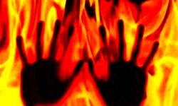 आग से झुलसकर तीन किशोर की मौत आग से झुलसकर तीन किशोर की मौत