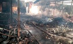 गोदाम में लगी भीषण आग-BSNL को लाखों की चपत