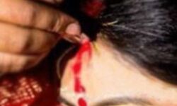 प्रेमिका को बुलाया-भर दी मांग-दोनों ने खाया जहर-प्रेमिका की गई जान प्रेमिका को बुलाया-भर दी मांग-दोनों ने खाया जहर-प्रेमिका की गई जान