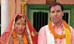 प्रधान पद की ललक- तोड़ा ब्रह्मचर्य का संकल्प- बिना मुहुर्त रचा ली शादी