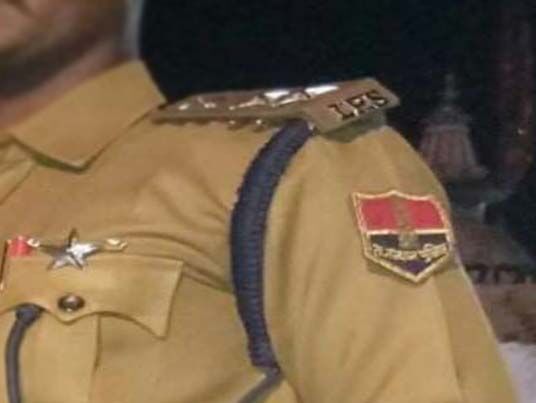 फर्जी IPS गिरफ्तार