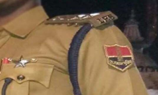 फर्जी IPS गिरफ्तार