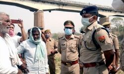 पुलिस ने की घेराबंदी- नदी में कूदे पशु तस्कर- तीनों की मौत पुलिस ने की घेराबंदी- नदी में कूदे पशु तस्कर- तीनों की मौत