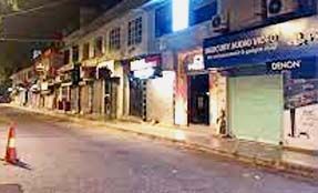 UP में लखनऊ समेत इन जिलों में भी लगा नाईट कर्फ्यू UP में लखनऊ समेत इन जिलों में भी लगा नाईट कर्फ्यू