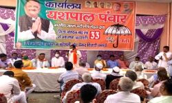 भारी करतल ध्वनि के बीच यशपाल पंवार के कार्यालय का उद्घाटन भारी करतल ध्वनि के बीच यशपाल पंवार के कार्यालय का उद्घाटन