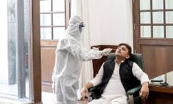 अब सपा मुखिया अखिलेश यादव हुए कोरोना पॉजिटिव अब सपा मुखिया अखिलेश यादव हुए कोरोना पॉजिटिव