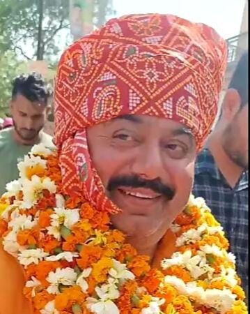 देश में रहने वाला हर इंसान मेरे परिवार का हिस्सा - दीपक यादव