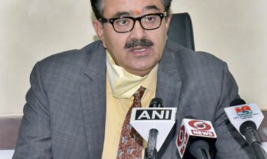 अब नवनीत सहगल हुए कोरोना पॉजिटिव