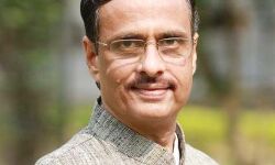 हालात देख होंगी परीक्षाएं- डाॅ. दिनेश शर्मा