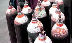 अस्पताल में पहुंचा ट्रक-ऑक्सीजन सिलेंडर लूट ले गए उपद्रवी