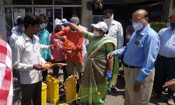 चेयरपर्सन ने किया सैनिटाइजेशन अभियान का श्री गणेश