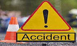 गंगा नदी में पिकअप वैन पलटी, नौ के शव बरामद