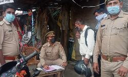 मास्क ना लगाने वालों को ढूंढ रही है पुलिस की निगहबान आंखें मास्क ना लगाने वालों को ढूंढ रही है पुलिस की निगहबान आंखें