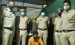 ऑक्सीजन की कालाबाजारी करने वाला गिरफ्तार-घर में बंद की सांसे