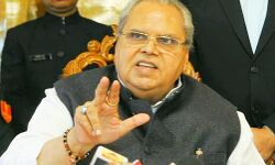 बोले गवर्नर-गलत राह पर हैं पीएम मोदी और अमित शाह