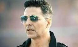 लोगों की मदद के लिये आगे आये अक्षय कुमार लोगों की मदद के लिये आगे आये अक्षय कुमार