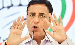 कोरोना टीके के अलग-अलग दाम का औचित्य बताए सरकार -कांग्रेस कोरोना टीके के अलग-अलग दाम का औचित्य बताए सरकार -कांग्रेस